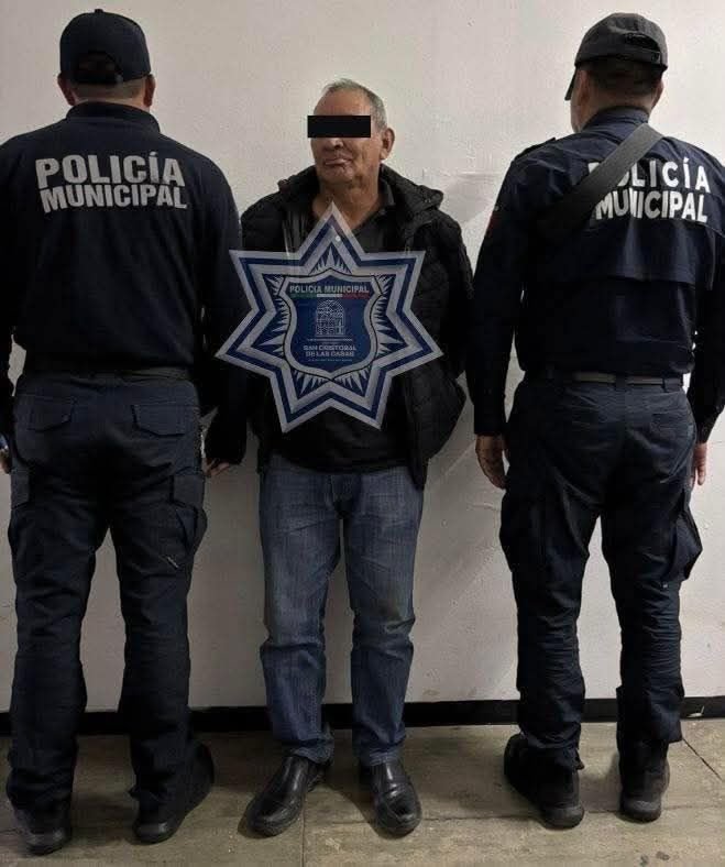 Detienen a hombre por violencia familiar en San Cristóbal