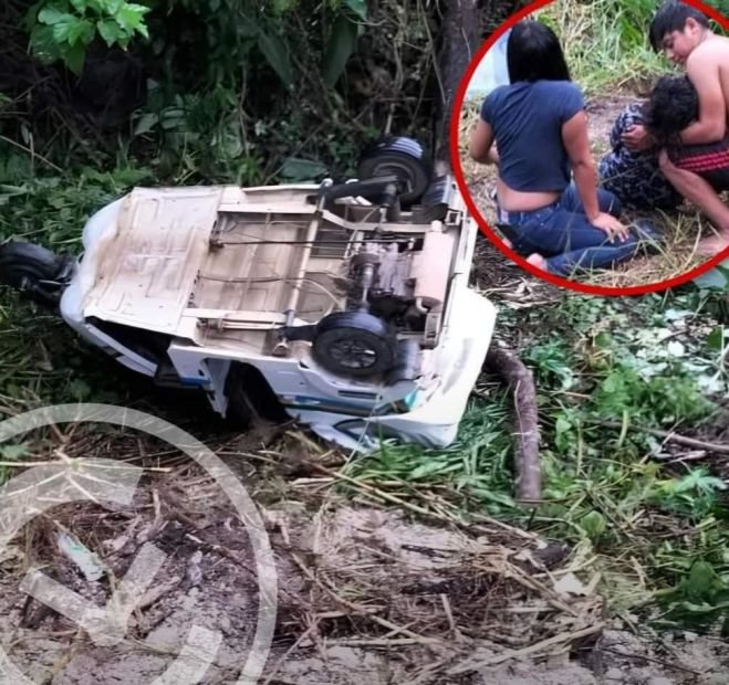 DOS MUJERES GRAVER TRAS VOLCAR EN UN MOTO TAXI