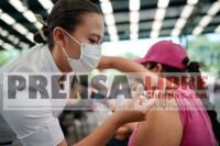 Invitan a confiar en la vacuna anti COVID-19 y a evitar mitos y rumorolog&iacute;a