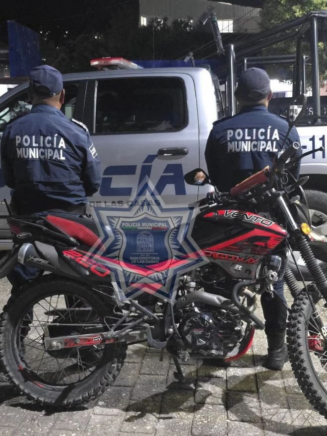 Polic&iacute;a Municipal recupera motocicleta con reporte de robo en San Crist&oacute;bal de Las Casas