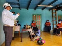 Artesanas piden apoyo al gobierno ante complicada situaci&oacute;n econ&oacute;mica