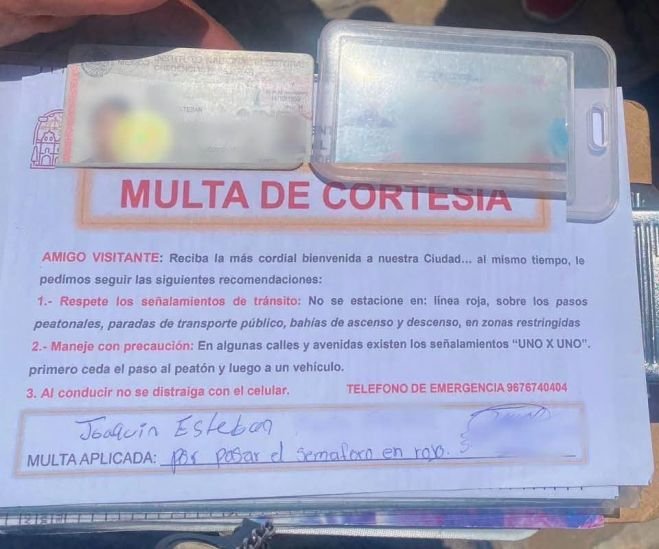 Tr&aacute;nsito Municipal aplica multa de cortes&iacute;a a visitante y refuerza llamado a respetar sem&aacute;foros