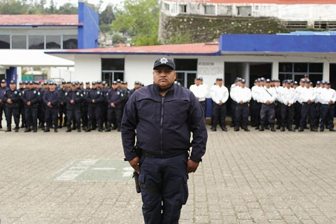 RECONOCEN A POLICÍA QUE LOGRÓ EL ARRESTO DE TRES PERSONAS INVOLUCRADAS EN ROBO CON VIOLENCIA
