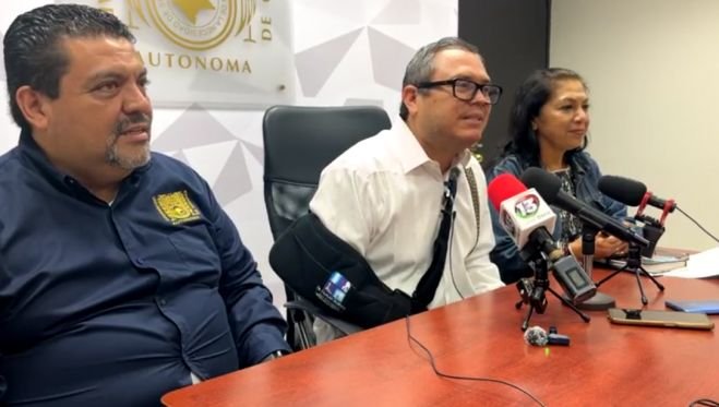 Rector de la UNACH defiende transparencia en examen de admisión a Medicina, pero crecen reclamos de corrupción